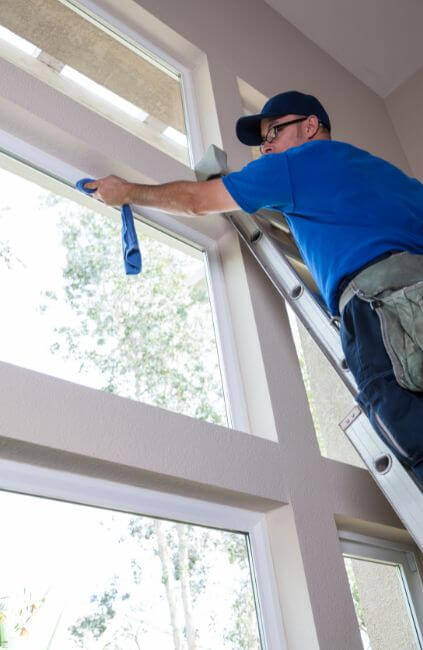 AusVeterans service provider cleaning high windows safely as part of DVA window cleaning services. We help eligible veterans access safer, professional home support.